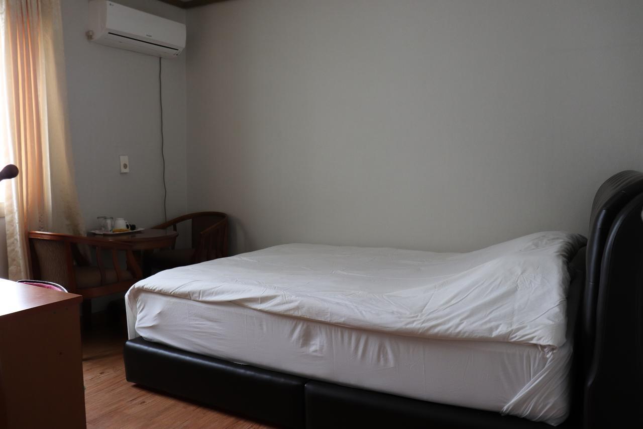 Orasung Motel Чеджудо Экстерьер фото