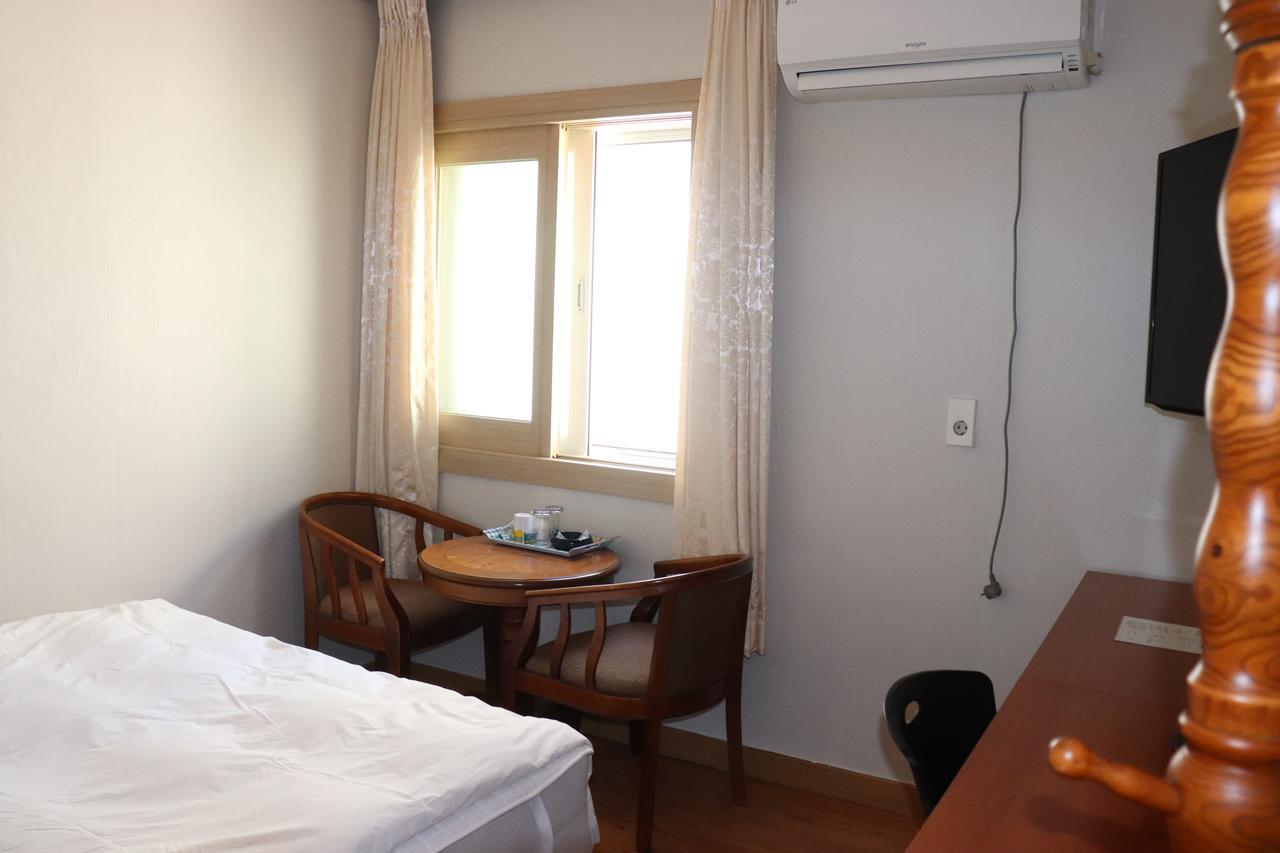 Orasung Motel Чеджудо Экстерьер фото